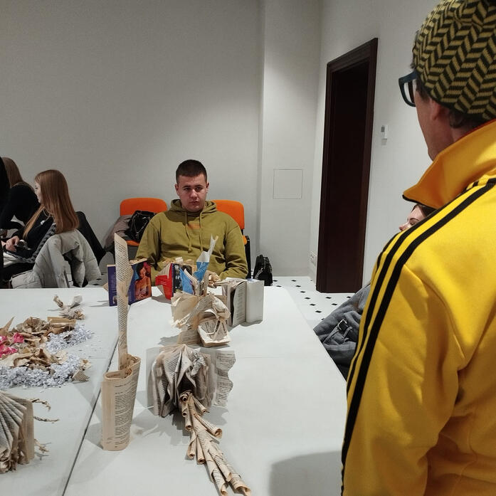 Warsztaty ze sztuki konceptualnej inspirowane wystawą Jagody Krajewskiej "Ruchome strony"